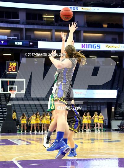 Thumbnail 3 in Del Campo vs. Rio Americano photogallery.