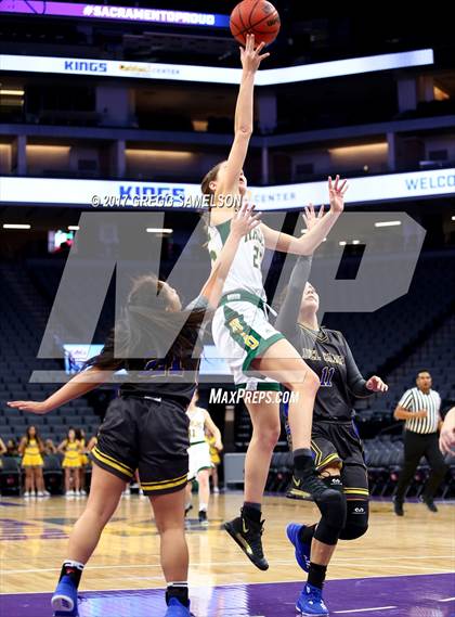 Thumbnail 3 in Del Campo vs. Rio Americano photogallery.