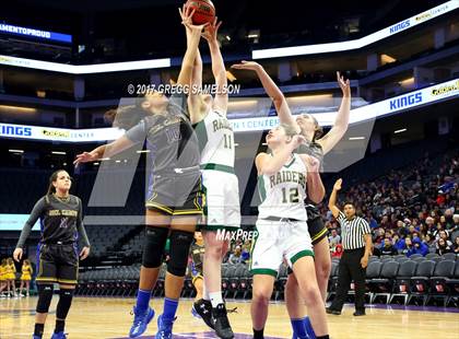 Thumbnail 2 in Del Campo vs. Rio Americano photogallery.