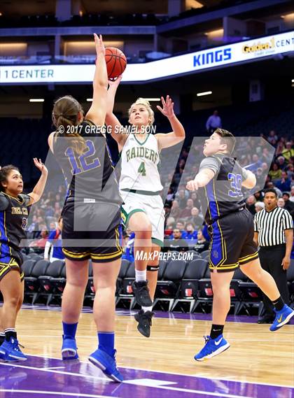 Thumbnail 3 in Del Campo vs. Rio Americano photogallery.
