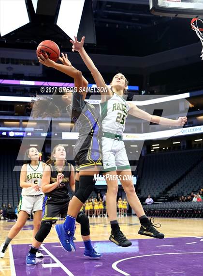 Thumbnail 1 in Del Campo vs. Rio Americano photogallery.