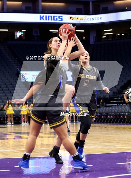 Thumbnail 1 in Del Campo vs. Rio Americano photogallery.