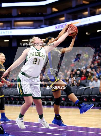 Thumbnail 1 in Del Campo vs. Rio Americano photogallery.