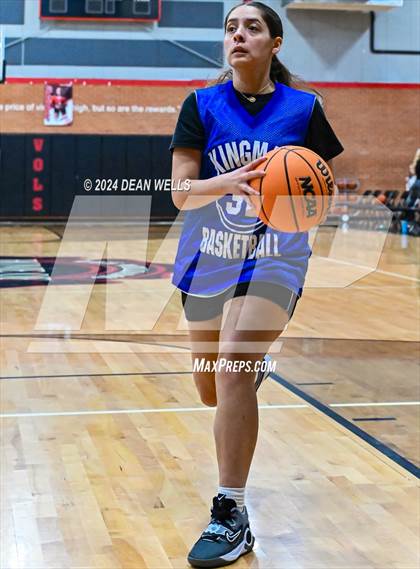 Thumbnail 3 in Kingman vs Lake Havasu  photogallery.