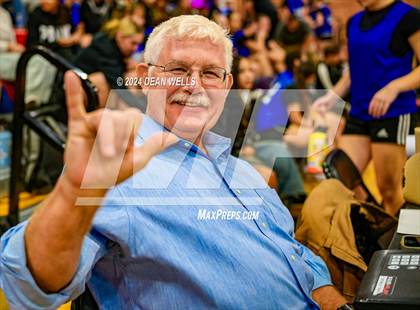 Thumbnail 1 in Kingman vs Lake Havasu  photogallery.