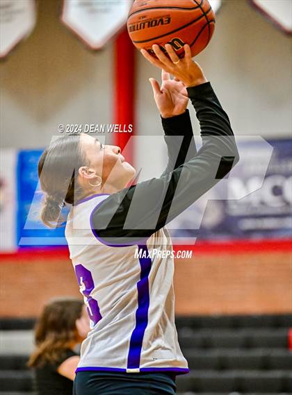Thumbnail 1 in Kingman vs Lake Havasu  photogallery.