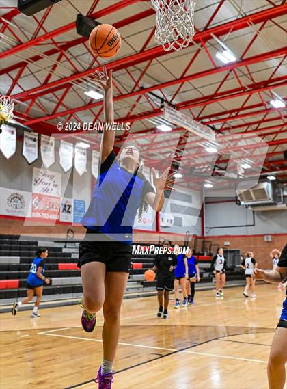 Thumbnail 1 in Kingman vs Lake Havasu  photogallery.
