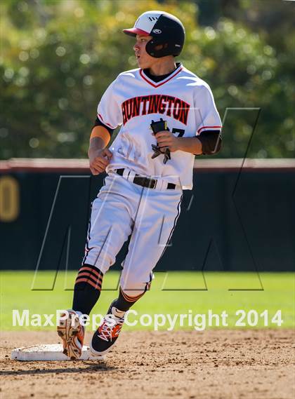 Thumbnail 2 in Orange Lutheran vs. Huntington Beach photogallery.