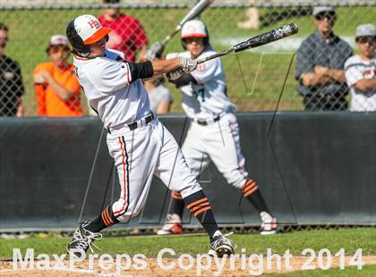 Thumbnail 3 in Orange Lutheran vs. Huntington Beach photogallery.
