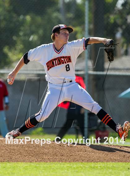 Thumbnail 2 in Orange Lutheran vs. Huntington Beach photogallery.