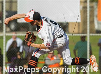 Thumbnail 2 in Orange Lutheran vs. Huntington Beach photogallery.