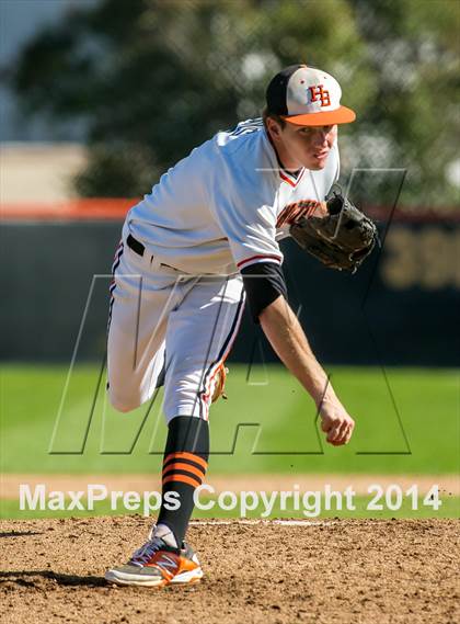 Thumbnail 3 in Orange Lutheran vs. Huntington Beach photogallery.