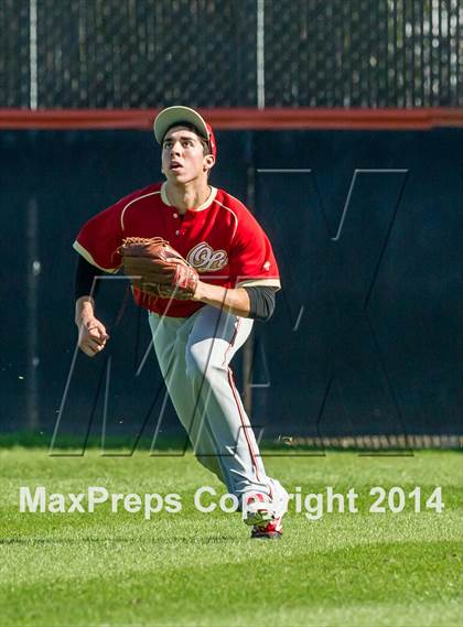 Thumbnail 3 in Orange Lutheran vs. Huntington Beach photogallery.