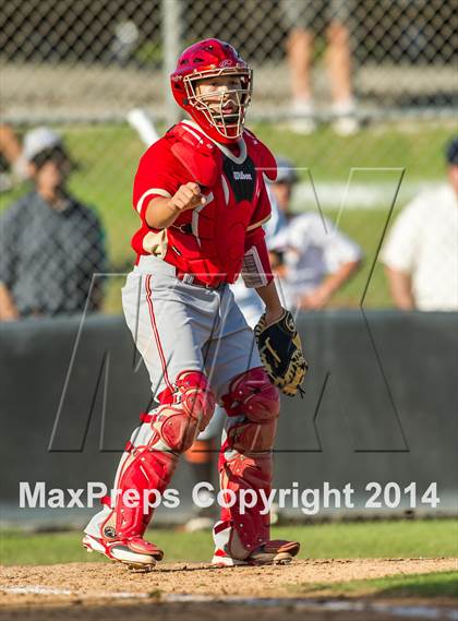 Thumbnail 3 in Orange Lutheran vs. Huntington Beach photogallery.