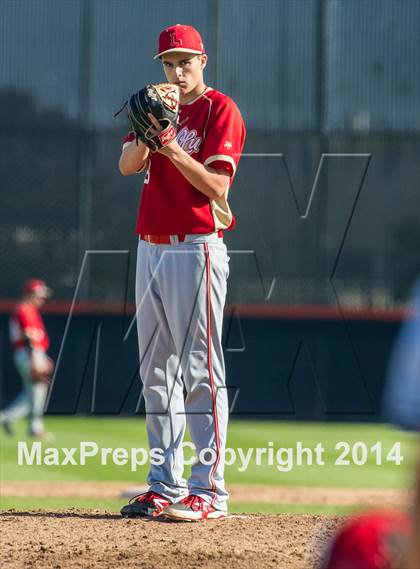 Thumbnail 2 in Orange Lutheran vs. Huntington Beach photogallery.