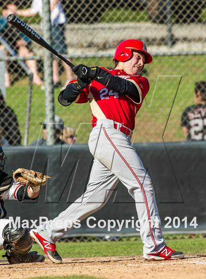 Thumbnail 3 in Orange Lutheran vs. Huntington Beach photogallery.
