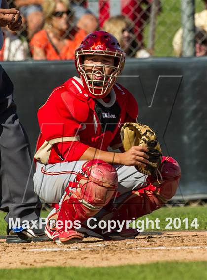Thumbnail 2 in Orange Lutheran vs. Huntington Beach photogallery.