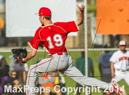 Thumbnail 3 in Orange Lutheran vs. Huntington Beach photogallery.