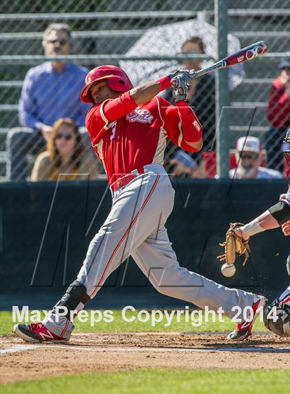 Thumbnail 2 in Orange Lutheran vs. Huntington Beach photogallery.