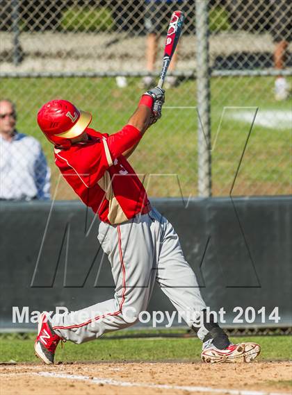 Thumbnail 3 in Orange Lutheran vs. Huntington Beach photogallery.