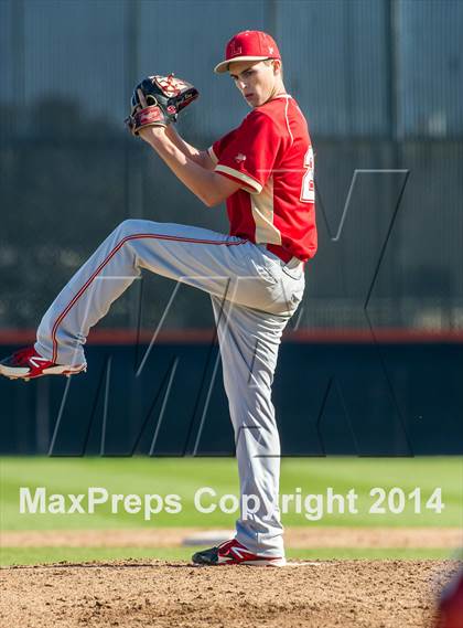 Thumbnail 3 in Orange Lutheran vs. Huntington Beach photogallery.
