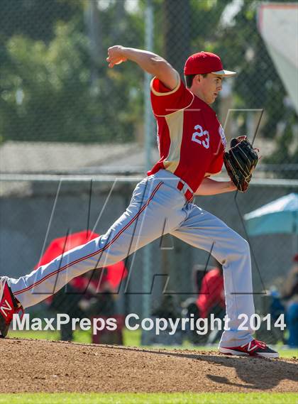 Thumbnail 2 in Orange Lutheran vs. Huntington Beach photogallery.