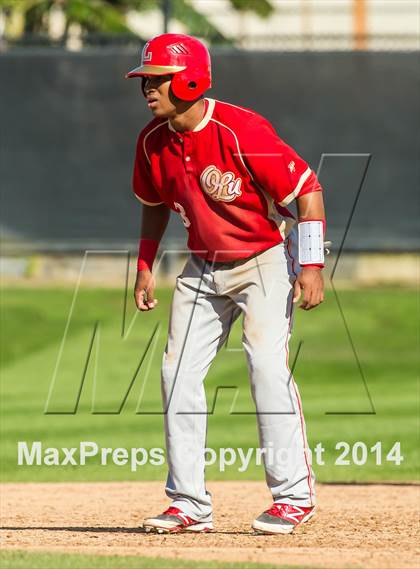 Thumbnail 2 in Orange Lutheran vs. Huntington Beach photogallery.