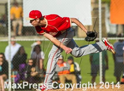 Thumbnail 3 in Orange Lutheran vs. Huntington Beach photogallery.