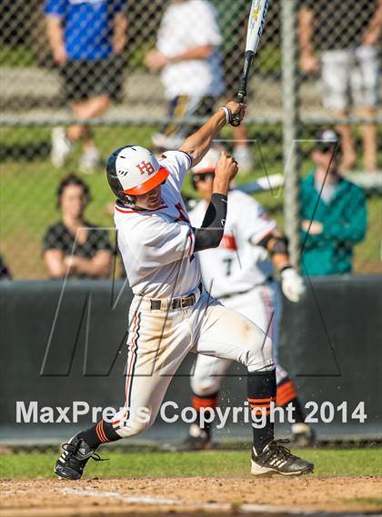 Thumbnail 3 in Orange Lutheran vs. Huntington Beach photogallery.