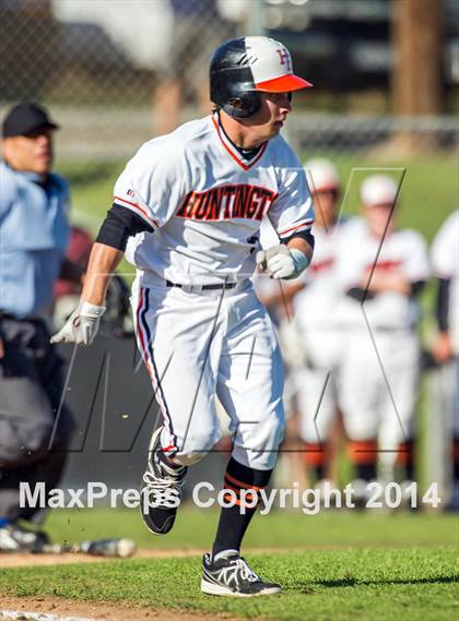 Thumbnail 2 in Orange Lutheran vs. Huntington Beach photogallery.