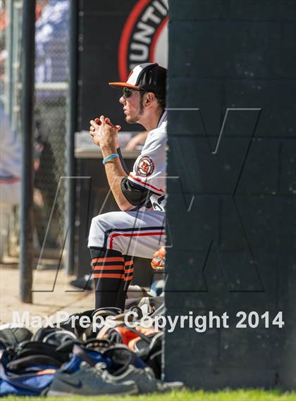 Thumbnail 3 in Orange Lutheran vs. Huntington Beach photogallery.
