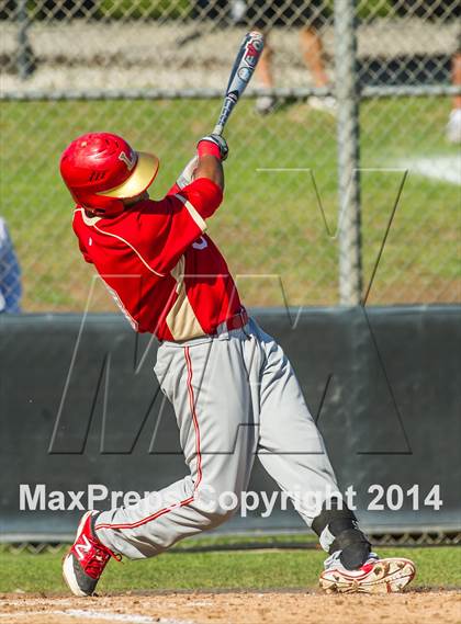 Thumbnail 2 in Orange Lutheran vs. Huntington Beach photogallery.