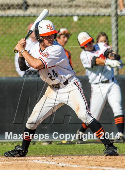 Thumbnail 2 in Orange Lutheran vs. Huntington Beach photogallery.
