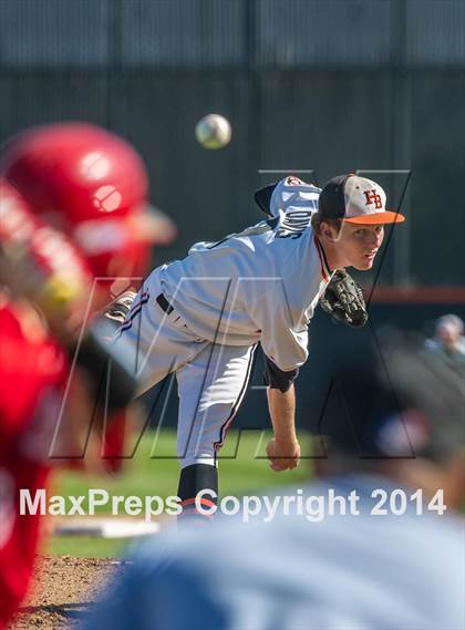 Thumbnail 2 in Orange Lutheran vs. Huntington Beach photogallery.