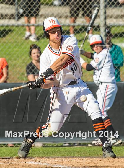 Thumbnail 3 in Orange Lutheran vs. Huntington Beach photogallery.