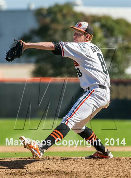 Thumbnail 2 in Orange Lutheran vs. Huntington Beach photogallery.