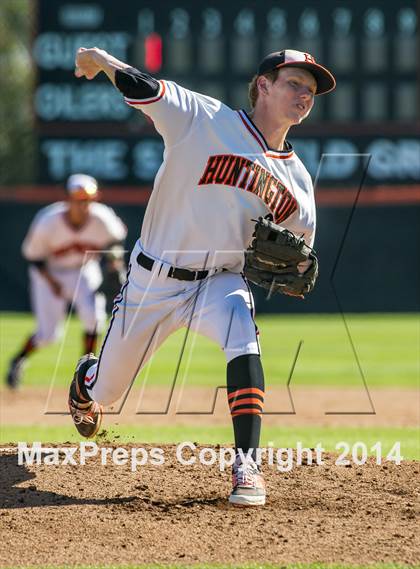 Thumbnail 1 in Orange Lutheran vs. Huntington Beach photogallery.