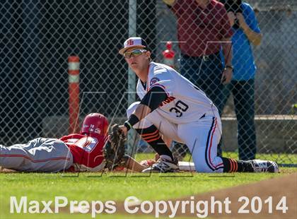 Thumbnail 3 in Orange Lutheran vs. Huntington Beach photogallery.