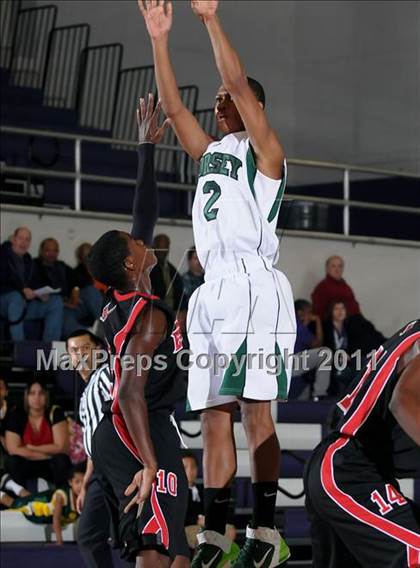 Thumbnail 2 in Kennedy vs. Dorsey (St. Hope Elite Classic) photogallery.