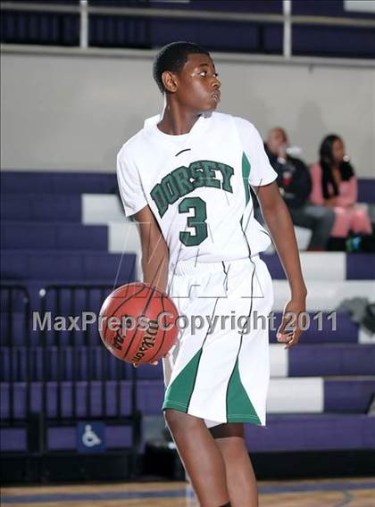 Thumbnail 1 in Kennedy vs. Dorsey (St. Hope Elite Classic) photogallery.