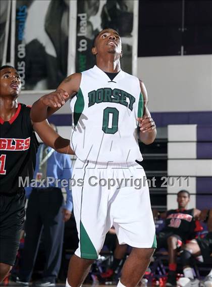 Thumbnail 2 in Kennedy vs. Dorsey (St. Hope Elite Classic) photogallery.