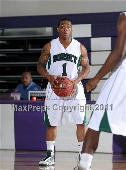 Thumbnail 1 in Kennedy vs. Dorsey (St. Hope Elite Classic) photogallery.