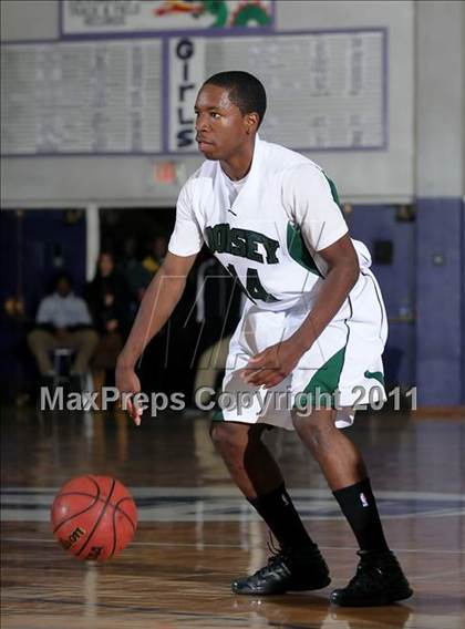 Thumbnail 1 in Kennedy vs. Dorsey (St. Hope Elite Classic) photogallery.