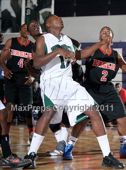 Thumbnail 2 in Kennedy vs. Dorsey (St. Hope Elite Classic) photogallery.