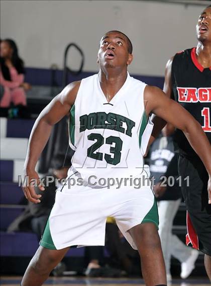 Thumbnail 3 in Kennedy vs. Dorsey (St. Hope Elite Classic) photogallery.