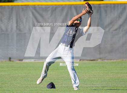 Thumbnail 2 in Central Catholic @ Manteca photogallery.