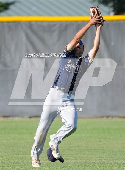 Thumbnail 1 in Central Catholic @ Manteca photogallery.