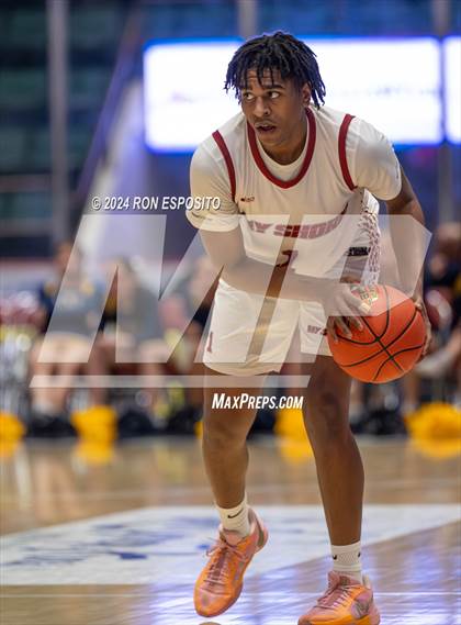 Thumbnail 2 in Niagara Falls vs Bay Shore (NYSPHSAA Class AAA Semifinal) photogallery.