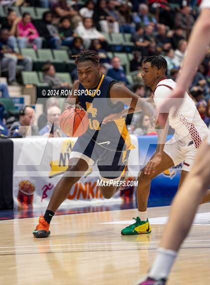 Thumbnail 1 in Niagara Falls vs Bay Shore (NYSPHSAA Class AAA Semifinal) photogallery.