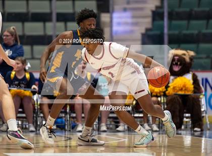 Thumbnail 2 in Niagara Falls vs Bay Shore (NYSPHSAA Class AAA Semifinal) photogallery.